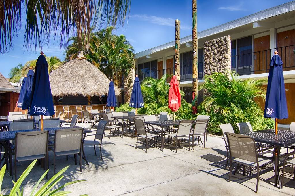 Paradise Tiki Hut Restaurant and Bar | restaurant | 1502 Miramar St, Cape Coral, FL 33904, USA | 2395408454 OR +1 239-540-8454