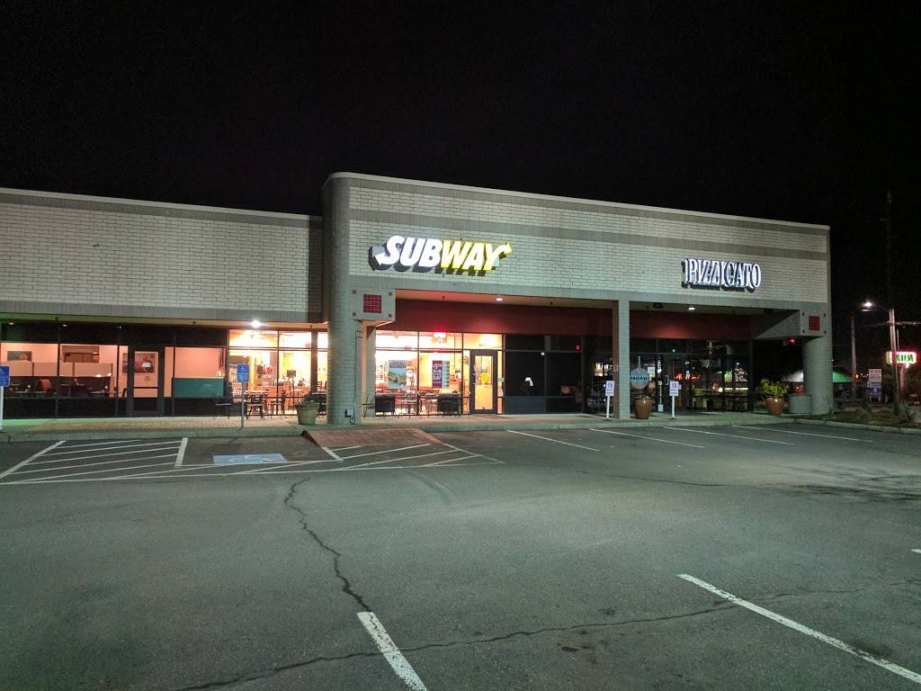 Subway | meal takeaway | 10725 SW Beaverton Hillsdale Hwy, Beaverton, OR 97005, USA | 5036262125 OR +1 503-626-2125