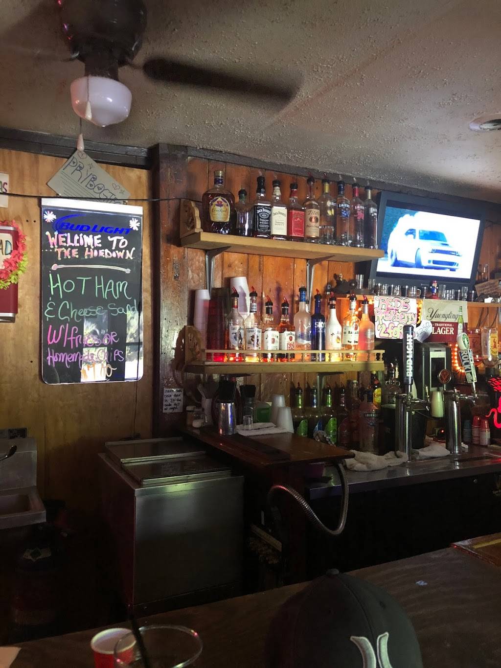 Hoe Down Bar & Grill | night club | 17786 N U.S. Highway 301, Citra, FL 32113, USA | 3522246096 OR +1 352-224-6096