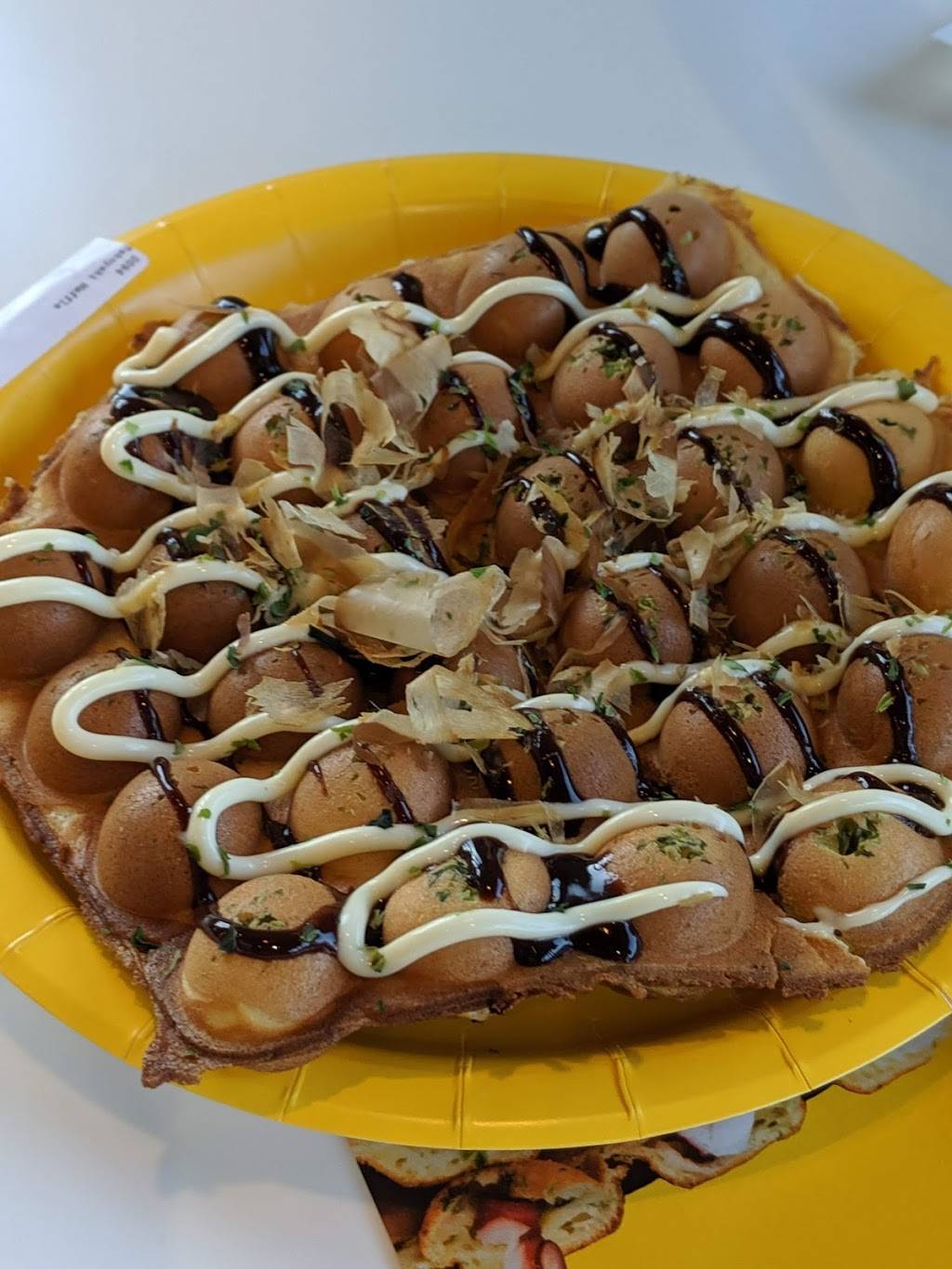 Golden Bubbles | meal takeaway | 11000 Yonge St. #D2, Richmond Hill, ON L4C 3E4, Canada | 9052372160 OR +1 905-237-2160