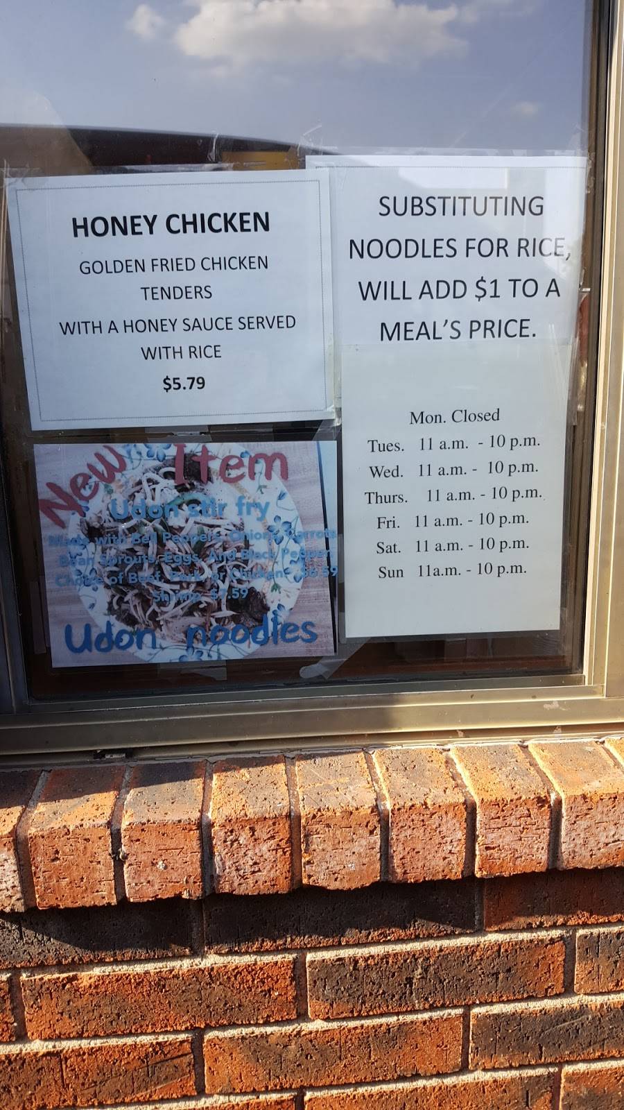 Chinese Express | restaurant | 2404 N 14th St, Ponca City, OK 74601, USA | 5807628887 OR +1 580-762-8887