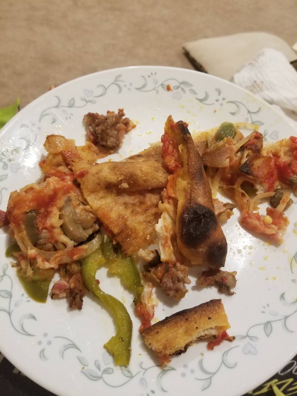 DeLucias Pizza And Restaurant | restaurant | 1 Jefferson Rd, Branford, CT 06405, USA | 2034835232 OR +1 203-483-5232