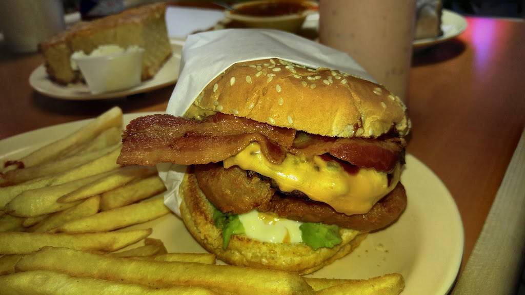 C Js BBQ | restaurant | 480 S Victoria Ave # B, Oxnard, CA 93030, USA | 8058153024 OR +1 805-815-3024