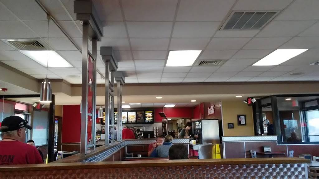 Hardees | restaurant | 541 Battlefield Pkwy, Fort Oglethorpe, GA 30742, USA | 7068611769 OR +1 706-861-1769