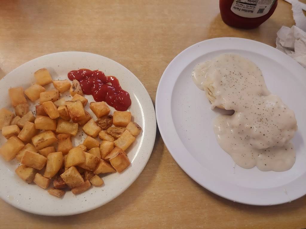 Raggedy Anns Country Cafe | restaurant | 1030 4th Ave N, Bessemer, AL 35020, USA | 2054258415 OR +1 205-425-8415