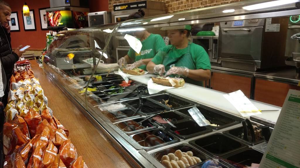 Subway Restaurants | restaurant | 3045 Columbia Pike A, Arlington, VA 22204, USA | 7038929191 OR +1 703-892-9191