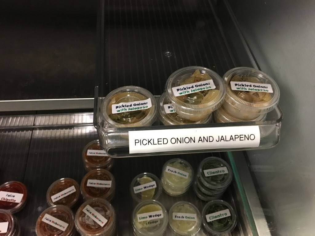 Tacos Gingi | restaurant | 5128 Dempster Street, Skokie, IL 60077, USA | 8479830648 OR +1 847-983-0648