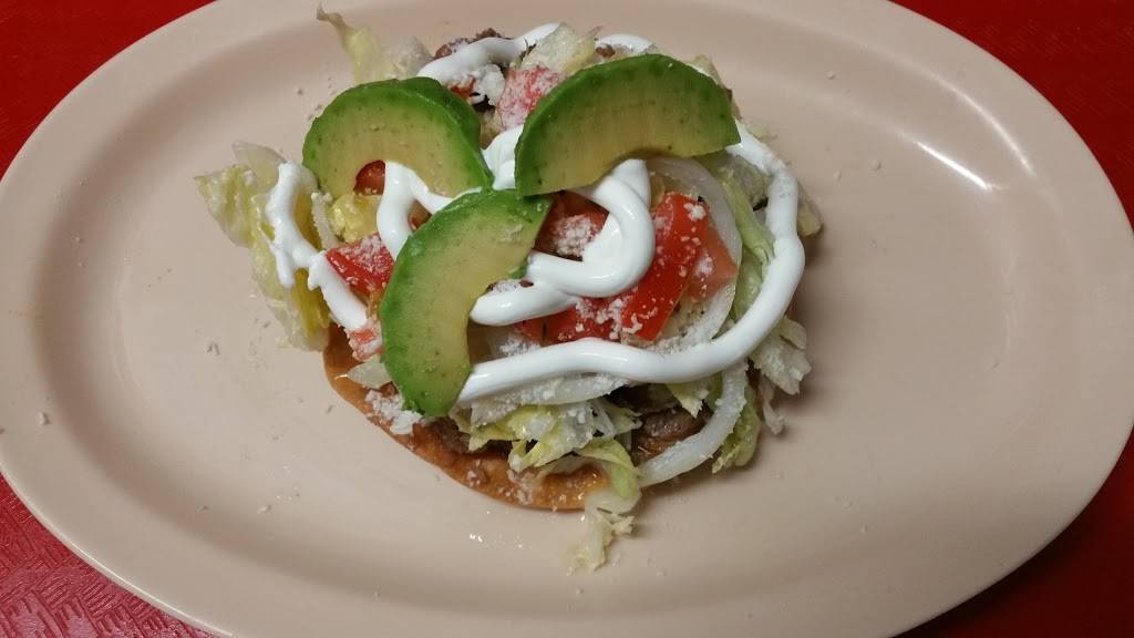 Las Coronas Grill | restaurant | 3340 E Gage Ave, Huntington Park, CA 90255, USA | 3236897668 OR +1 323-689-7668