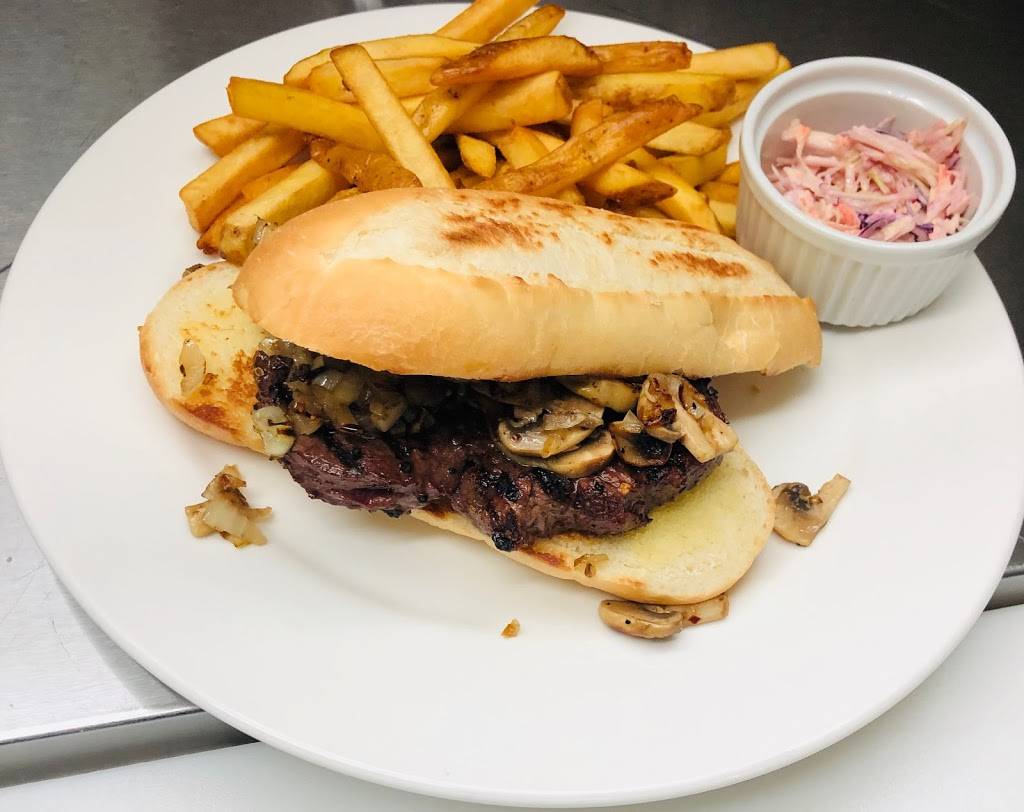 101 Bar and Fire Grill Restaurant | restaurant | 101 Ontario Rd, Mitchell, ON N0K 1N0, Canada | 5193488500 OR +1 519-348-8500