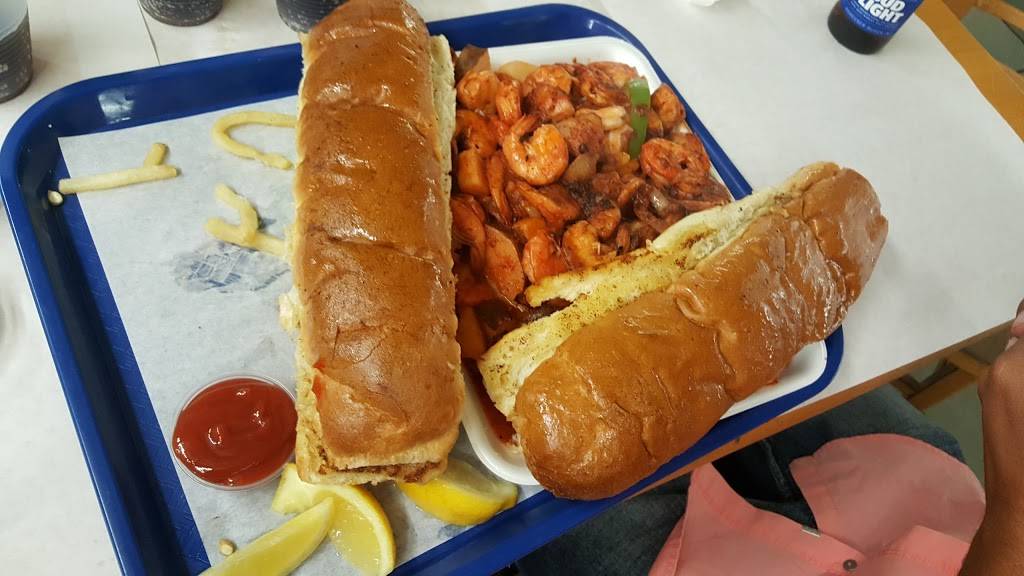 Fun Fish Market | restaurant | 123 International Boardwalk, Redondo Beach, CA 90277, USA | 3103744277 OR +1 310-374-4277