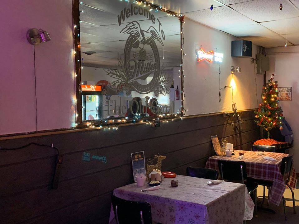 Lorens Old Corral | restaurant | 108 S Bill St, Francesville, IN 47946, USA | 2195672222 OR +1 219-567-2222