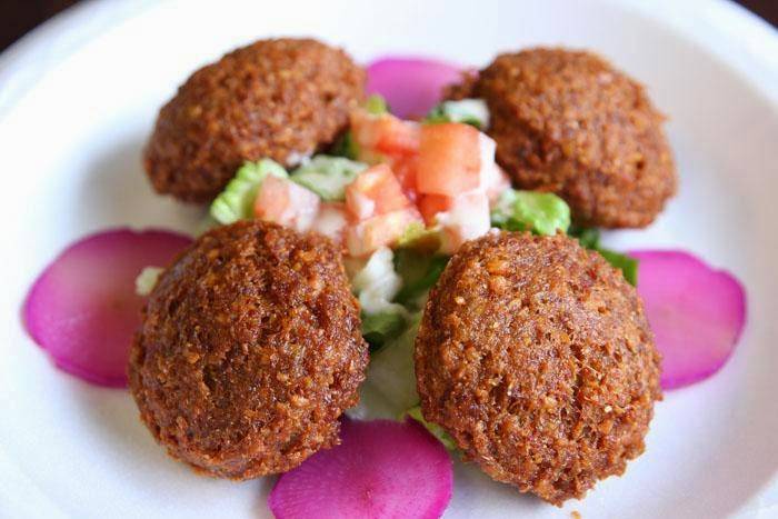 Myrnas Kitchen and Catering | restaurant | 1234 E Main St, Stamford, CT 06902, USA | 2033481400 OR +1 203-348-1400