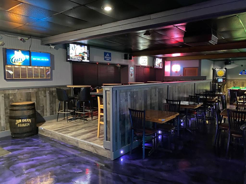 Meteor Bar & Grille | restaurant | 1714 S, Wayne St, Auburn, IN 46706, USA | 2609256226 OR +1 260-925-6226