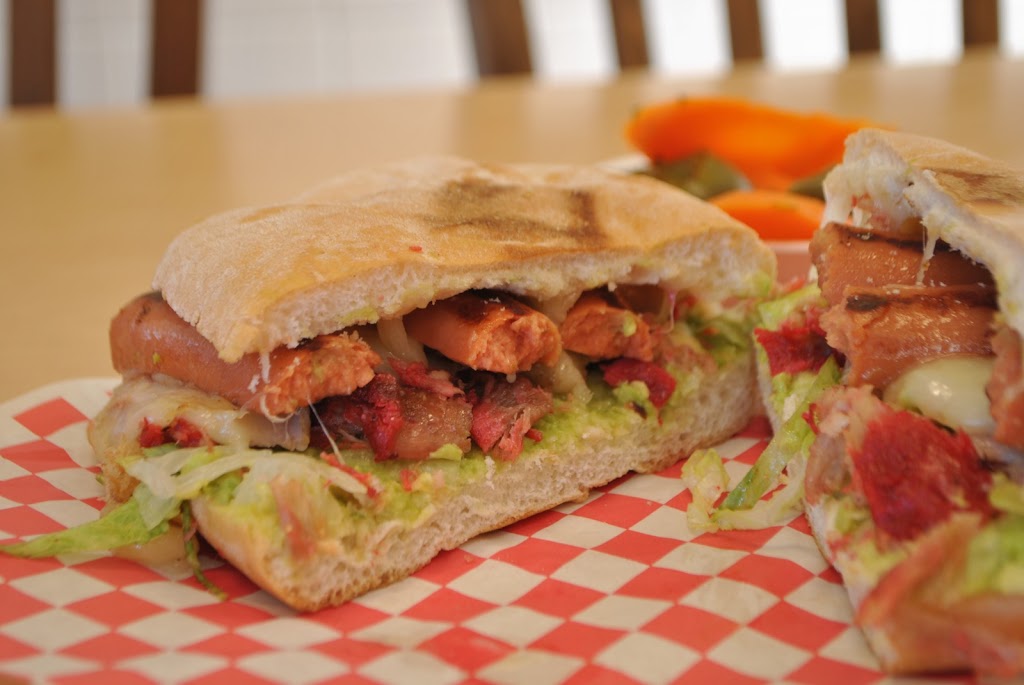 Tortas Nico | restaurant | 7849 N Loop Dr Suite B, El Paso, TX 79915, USA | 9155882394 OR +1 915-588-2394