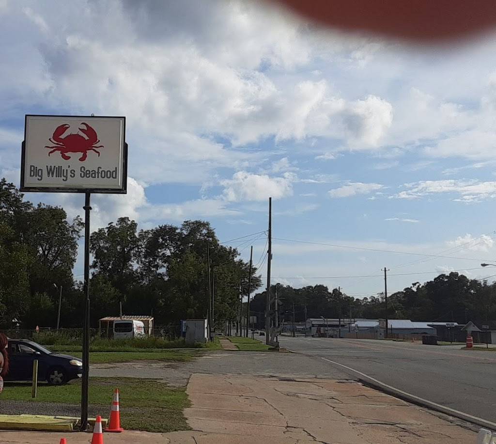Big Willys Seafood | restaurant | 100 N Main St, Sylvester, GA 31791, USA | 2293527740 OR +1 229-352-7740