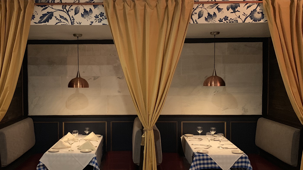 Jean Louis | restaurant | 3271 W Liberty Ave, Pittsburgh, PA 15216, USA | 4122079724 OR +1 412-207-9724