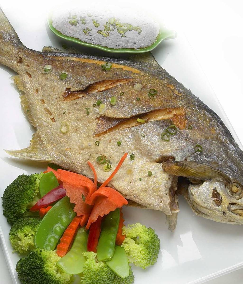 Tom Yum Thai & Sushi Restaurant | restaurant | 104 Patricia Ave, Dunedin, FL 34698, USA | 7279539898 OR +1 727-953-9898