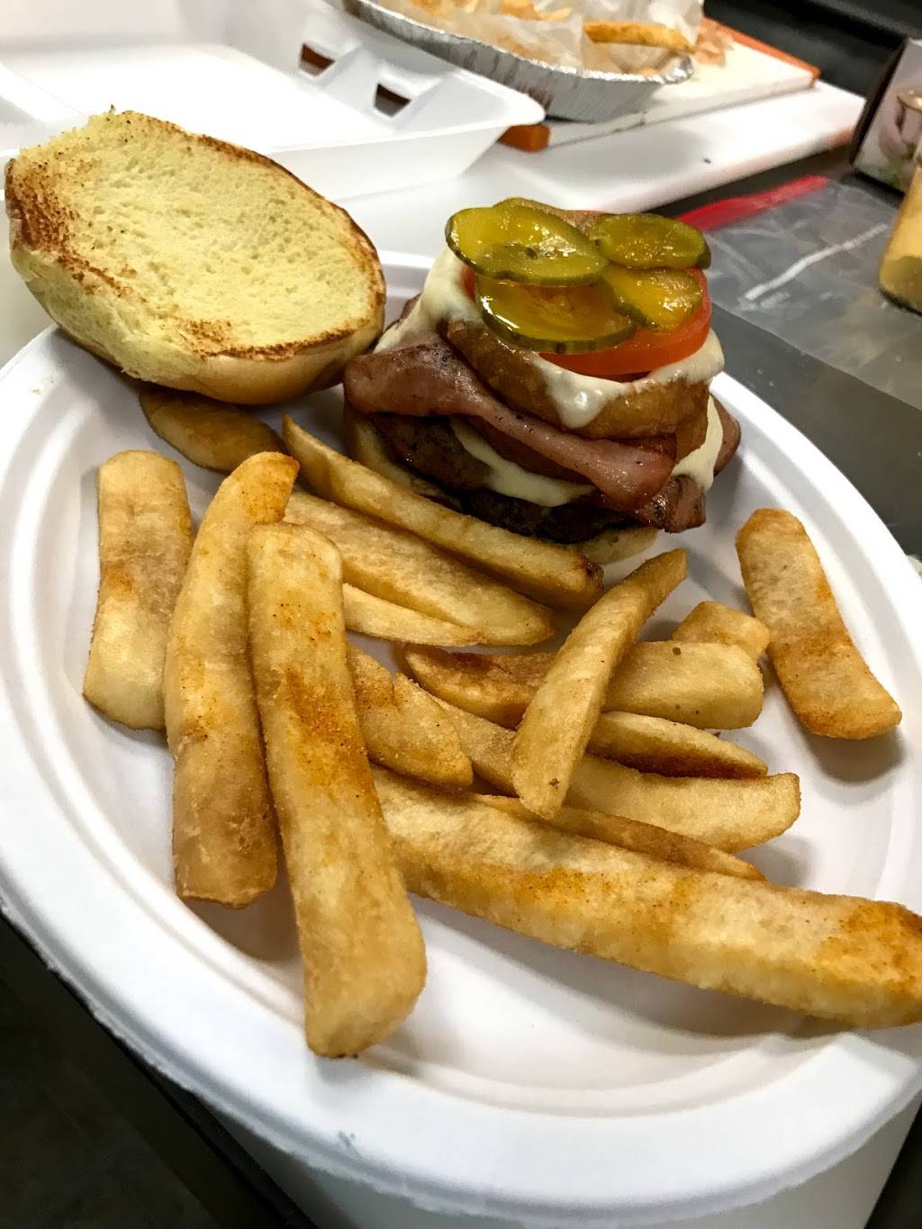 STILL APRON AKA Mastermind Gourmet Chef, LLC | restaurant | 3940 Airline Blvd #106, Chesapeake, VA 23321, USA | 7572161985 OR +1 757-216-1985