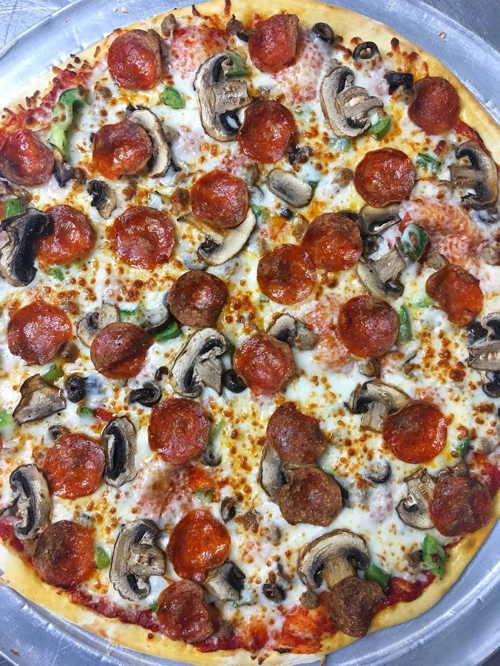 Mama Zs Pizza | meal takeaway | 8465 W Sahara Ave #114, Las Vegas, NV 89117, USA | 7029466262 OR +1 702-946-6262