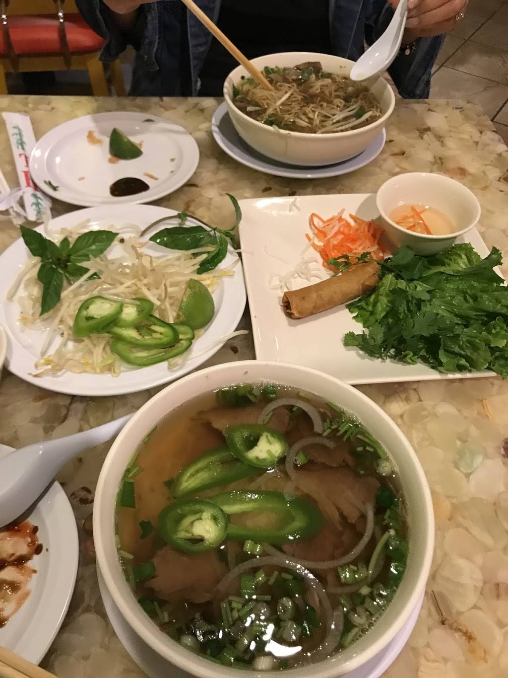 Pho Majestic | restaurant | 21771 Lake Forest Dr #114, Lake Forest, CA 92630, USA | 9495879898 OR +1 949-587-9898