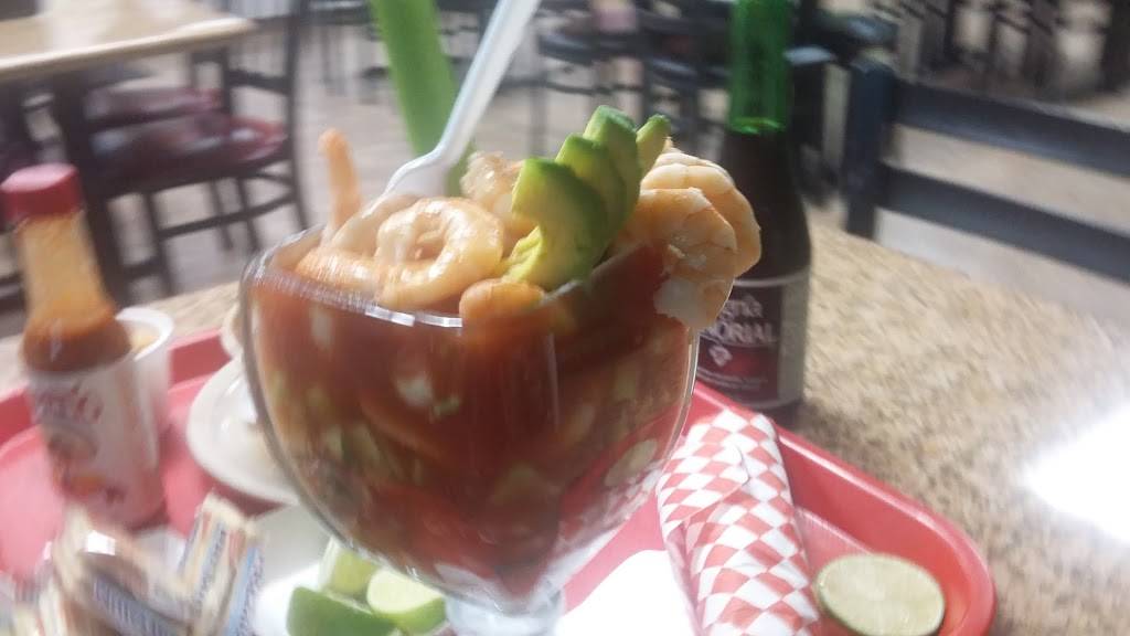 Los Armandos | restaurant | 5820 W McDowell Rd, Phoenix, AZ 85035, USA | 6023531135 OR +1 602-353-1135