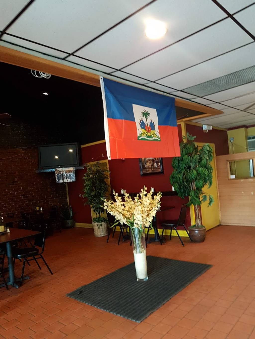 Little Haiti International Cuisine | restaurant | 1184 Hyde Park Ave, Hyde Park, MA 02136, USA | 6173641313 OR +1 617-364-1313