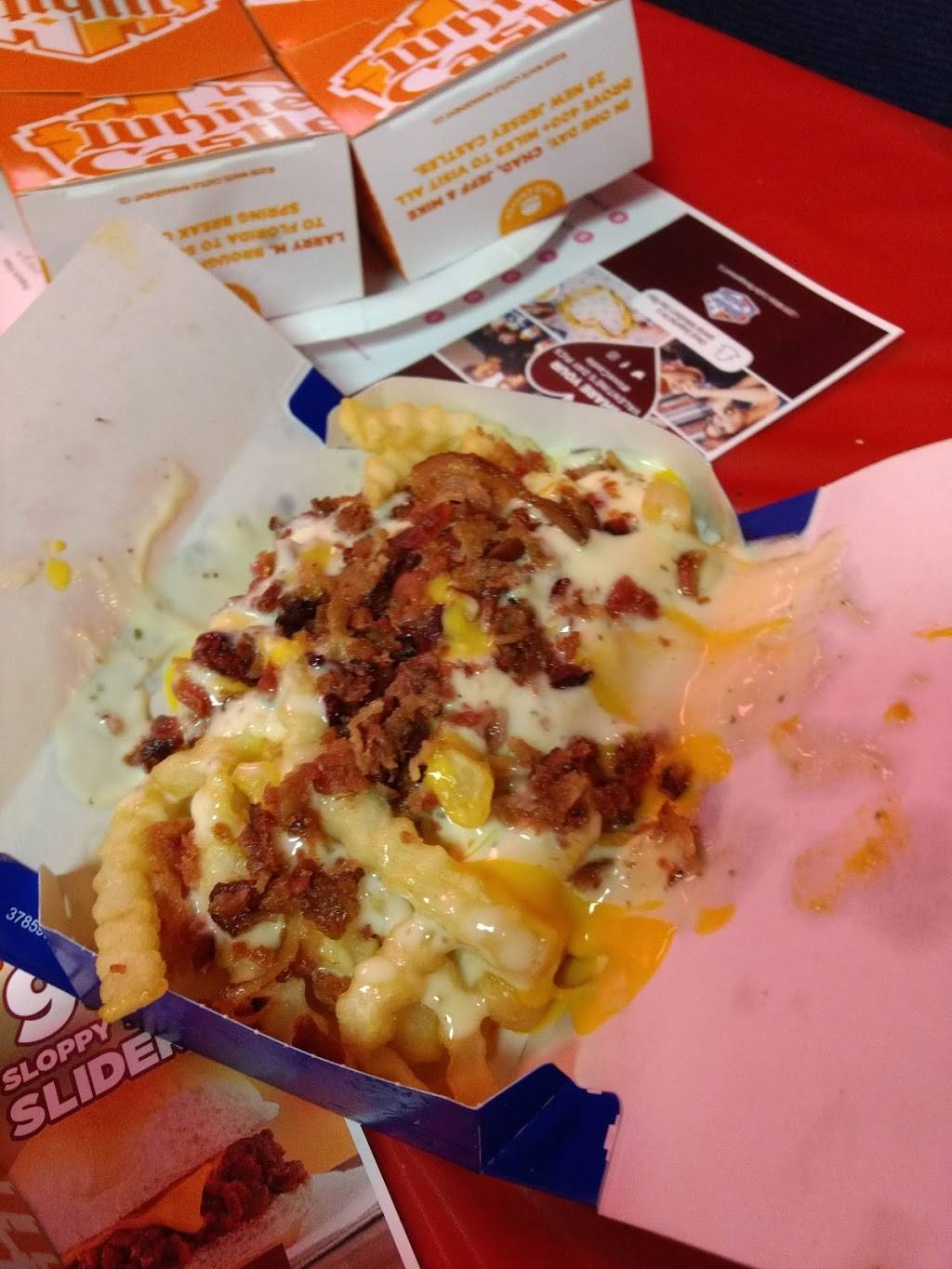 White Castle | restaurant | 1583 IL-50, Bradley, IL 60915, USA | 8159288460 OR +1 815-928-8460