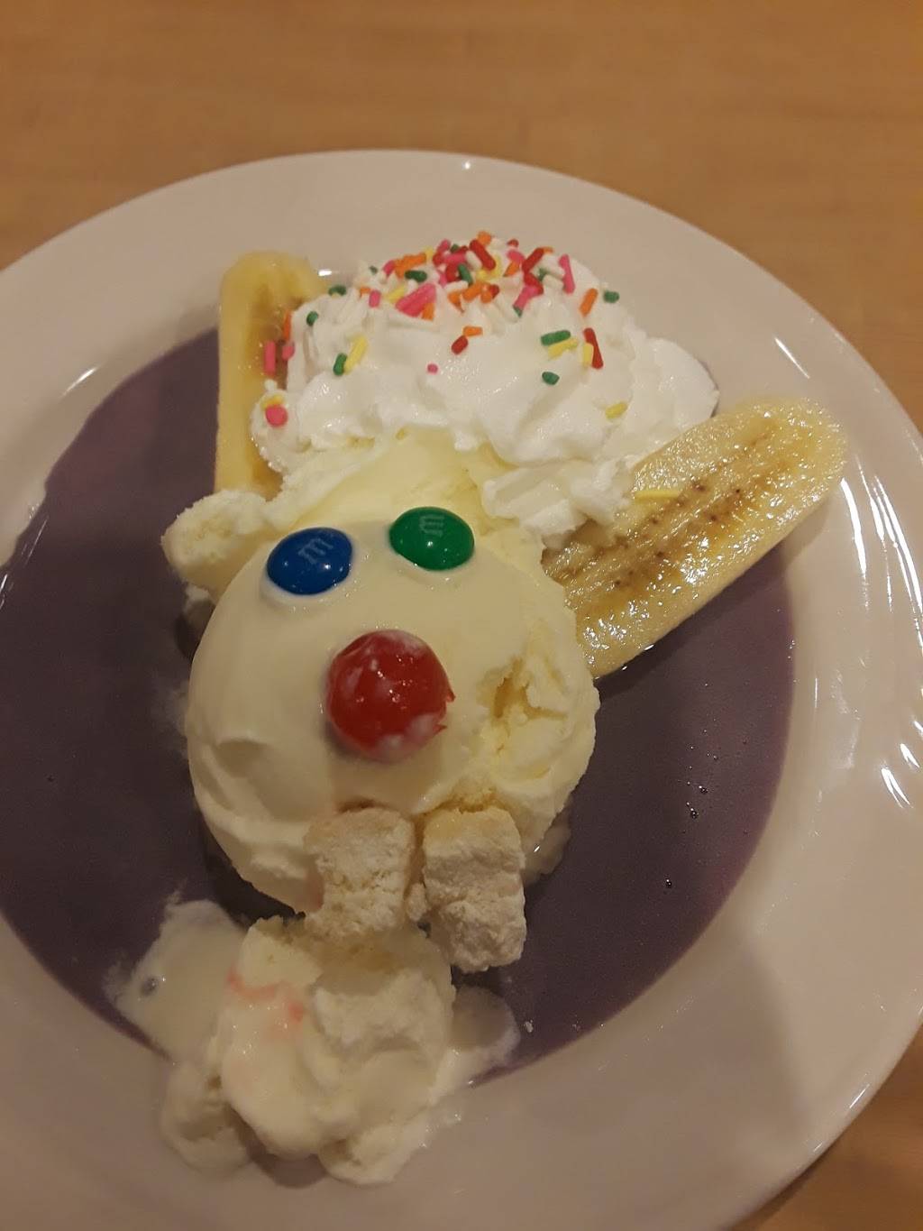 Friendlys | restaurant | 777 Broadway, Saugus, MA 01906, USA | 7812312738 OR +1 781-231-2738