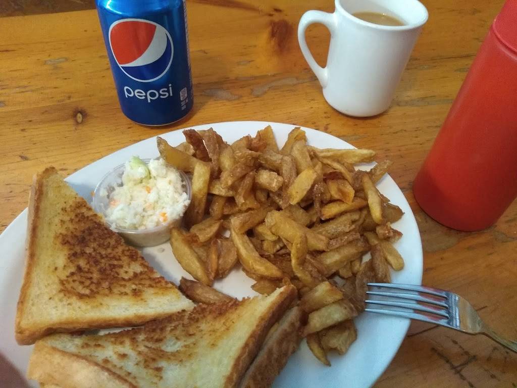 Debs Gas Bar & Restaurant | restaurant | 5475 Old Highway 2, Shannonville, ON K0K 3A0, Canada | 6139611816 OR +1 613-961-1816