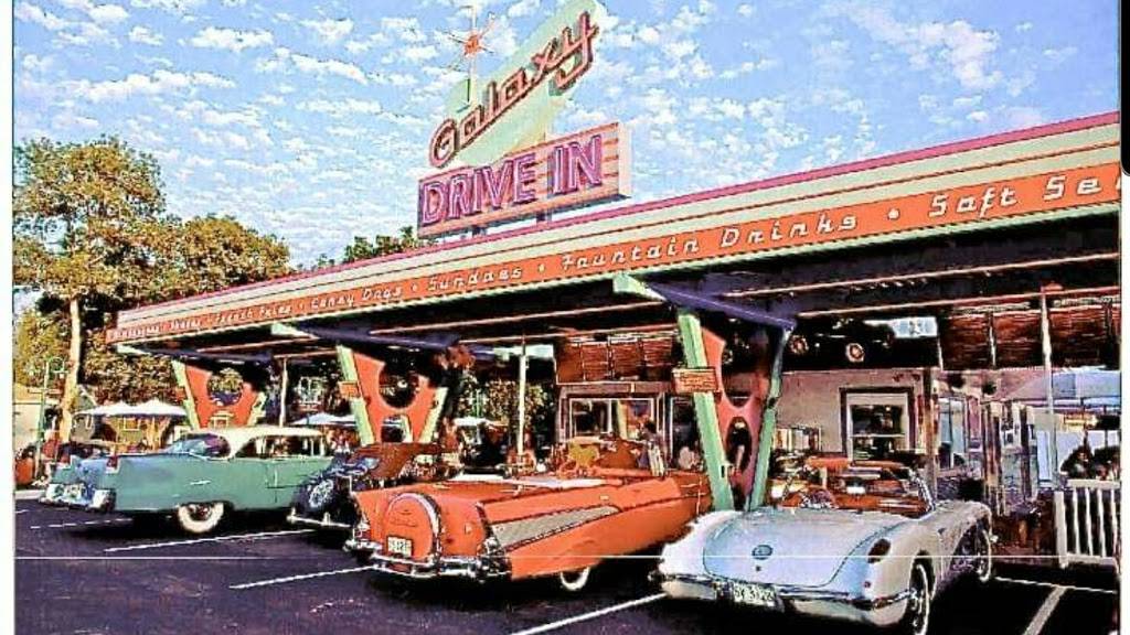 Clays Galaxy Drive In | restaurant | 3712 Quebec Ave S, Minneapolis, MN 55426, USA | 9522777777 OR +1 952-277-7777