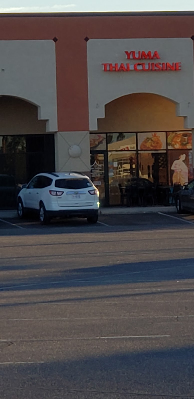 Yuma Thai Cuisine | restaurant | 11274 S Fortuna Rd, Yuma, AZ 85367, USA | 9283427777 OR +1 928-342-7777