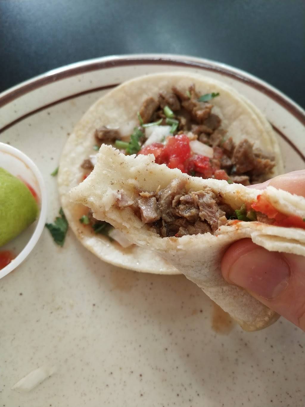 Mariscos El Charro | restaurant | 15965 Yarnell St, Sylmar, CA 91342, USA | 8183672626 OR +1 818-367-2626