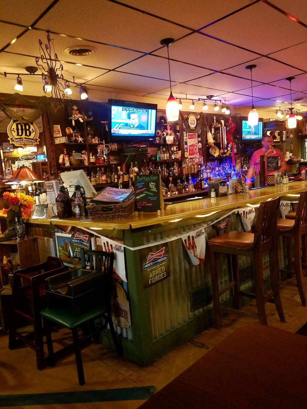 Jakes Bar & Grill | restaurant | 137 N Wayne Ave, Waynesboro, VA 22980, USA | 5404512252 OR +1 540-451-2252