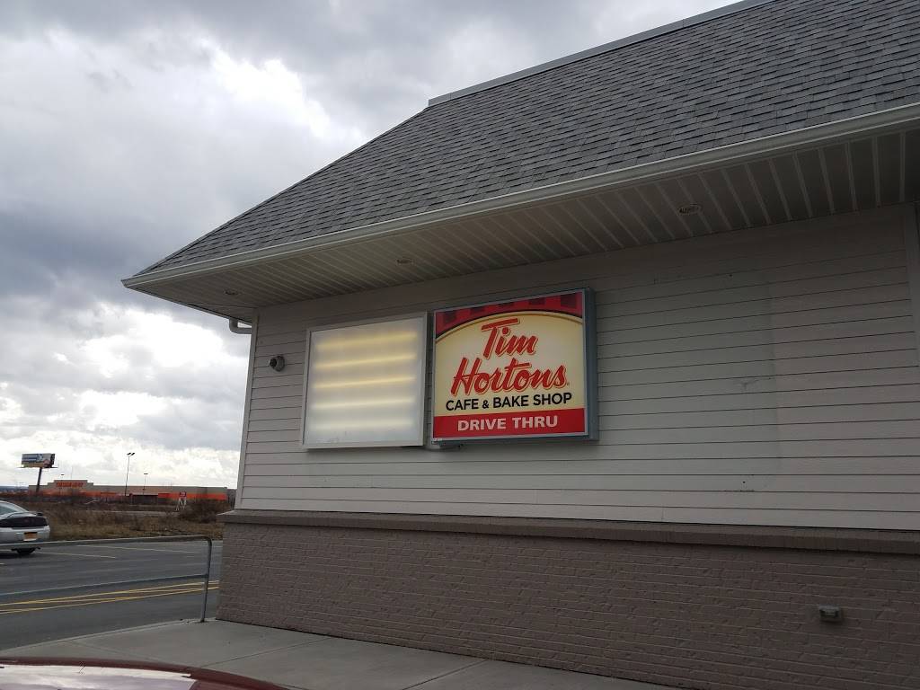 Tim Hortons | restaurant | 21306 New York Rt, NY-12F, Watertown, NY 13601, USA | 3157881650 OR +1 315-788-1650
