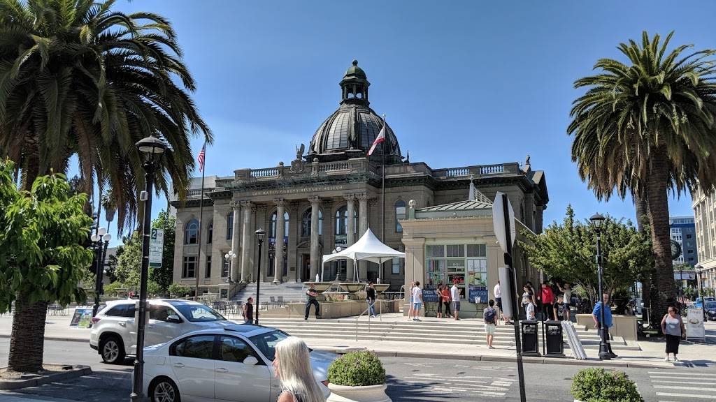 Century Redwood City Downtown 20 and XD | meal takeaway | 825 Middlefield Rd, Redwood City, CA 94063, USA | 6507011341 OR +1 650-701-1341