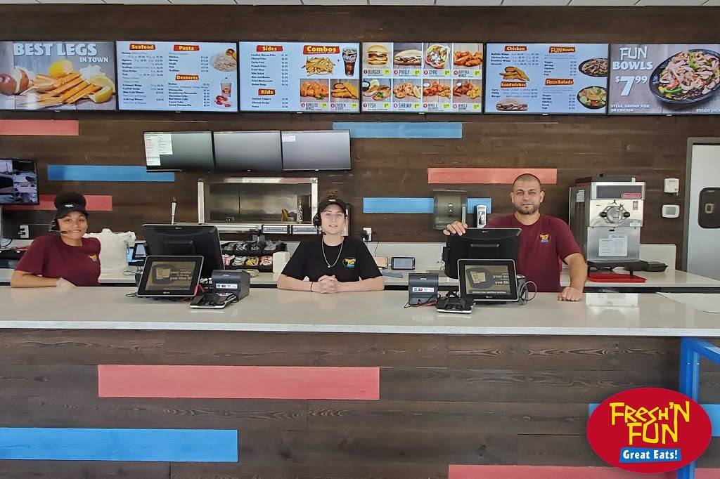 Fresh N Fun | restaurant | 5315 E Busch Blvd, Tampa, FL 33617, USA | 8133041011 OR +1 813-304-1011
