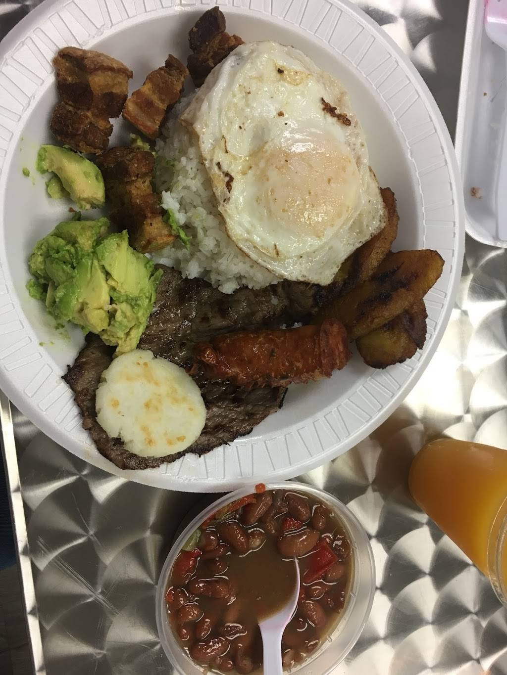 La Estacion Cafe | restaurant | 1390 Brickell Ave #100, Miami, FL 33131, USA | 3055397465 OR +1 305-539-7465