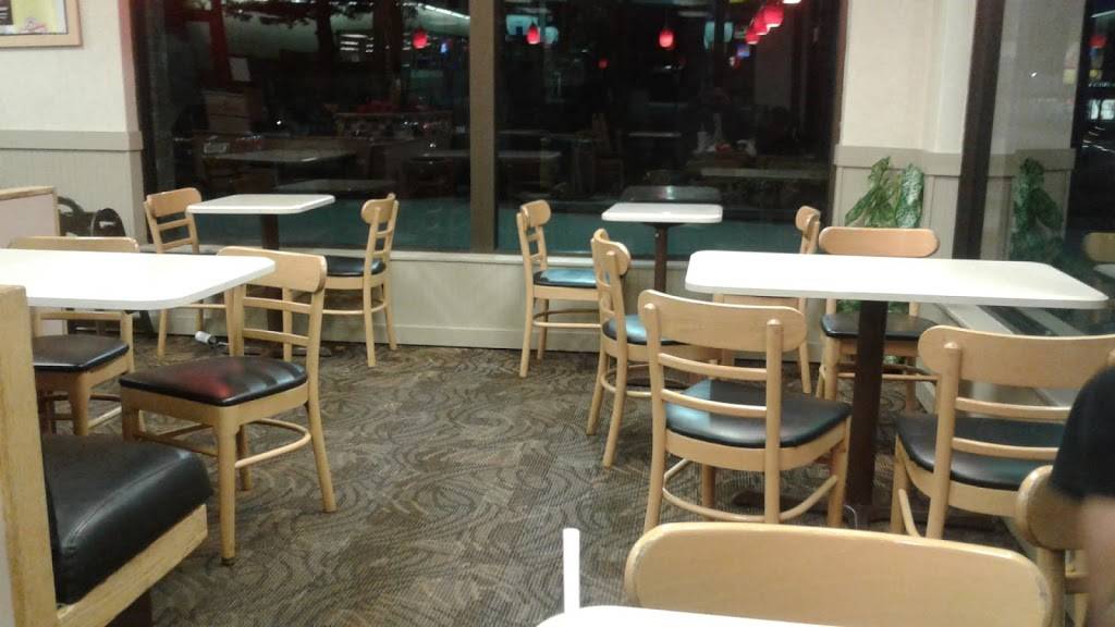 Wendys | restaurant | 11744 Lake City Way NE, Seattle, WA 98125, USA | 2063655167 OR +1 206-365-5167