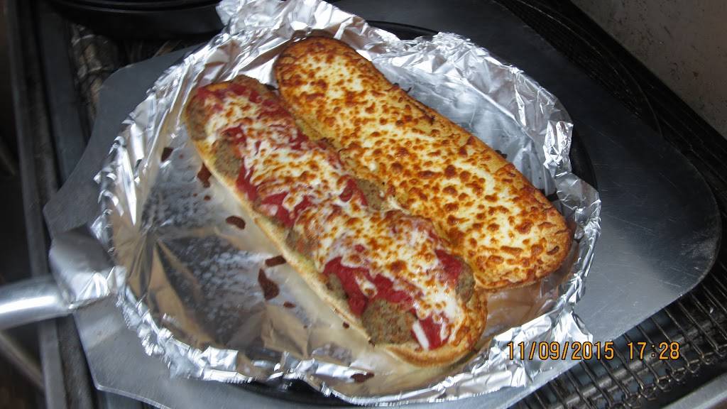 Emielios Little Italy | restaurant | 105 Kilbourne St, Bellevue, OH 44811, USA | 4194833777 OR +1 419-483-3777