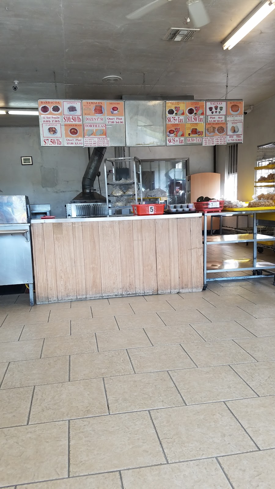 Victoria Tortilla & Tamales Factory | restaurant | 737 Division Ave, San Antonio, TX 78225, USA | 2109225274 OR +1 210-922-5274