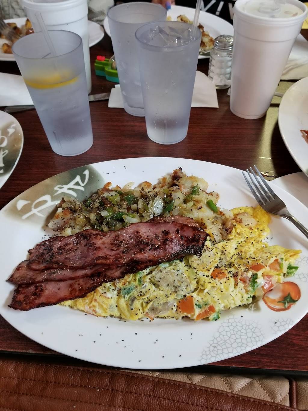 J Breakfast | restaurant | 6227 Lancaster Ave, Philadelphia, PA 19151, USA | 2158777997 OR +1 215-877-7997