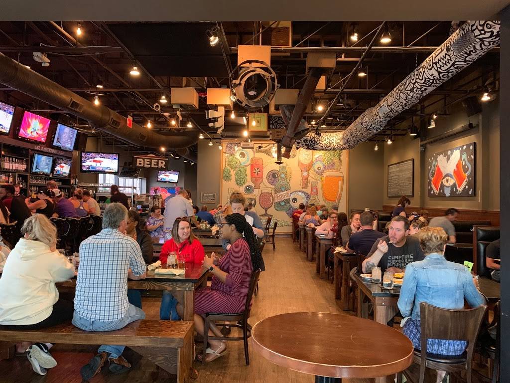 One-Eyed Bettys | restaurant | 175 W Troy St, Ferndale, MI 48220, USA | 2488086633 OR +1 248-808-6633