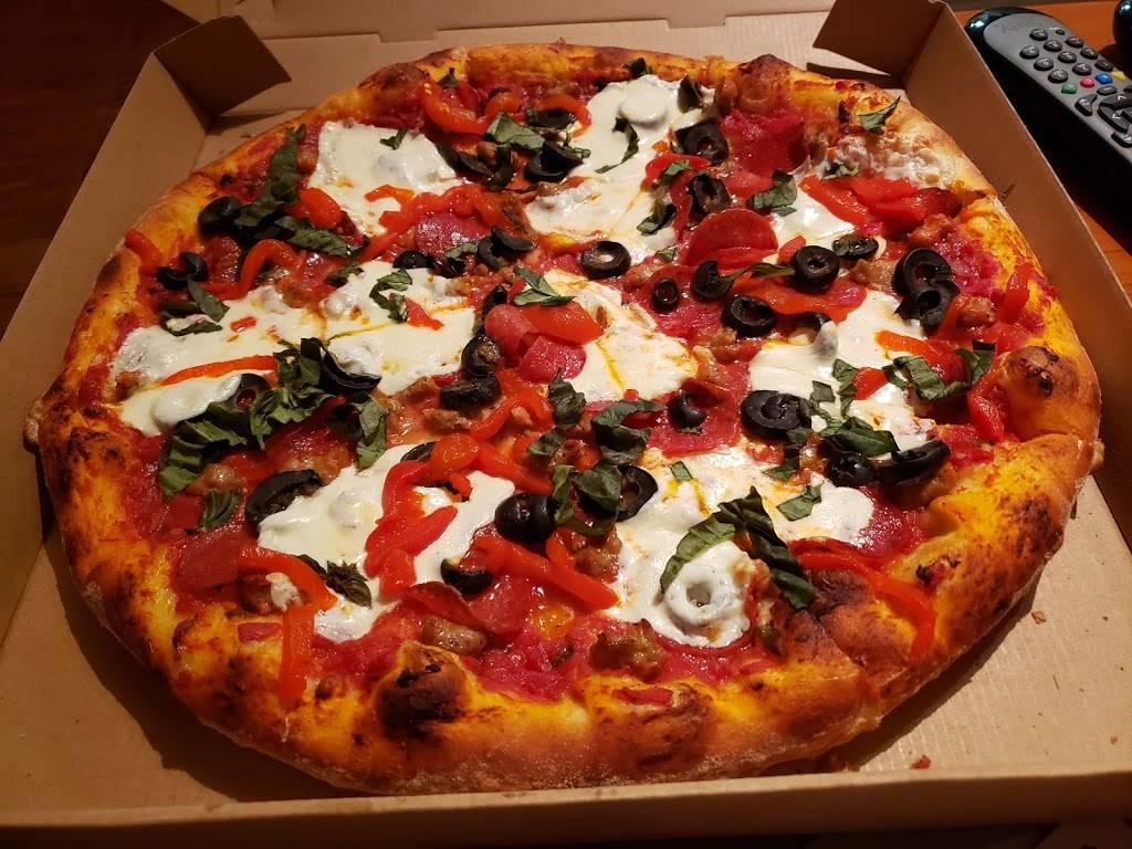 Marios Italian Grill | restaurant | 1300 Savannah Hwy #4, Charleston, SC 29407, USA | 8437662049 OR +1 843-766-2049