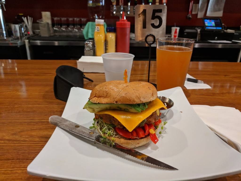 Big Basin Burger Bar | restaurant | 14413 Big Basin Way, Saratoga, CA 95070, USA | 4086472136 OR +1 408-647-2136