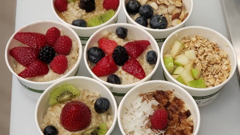 The Health Nut Cafe | restaurant | 715 Earl St, Daytona Beach, FL 32118, USA | 3862813257 OR +1 386-281-3257