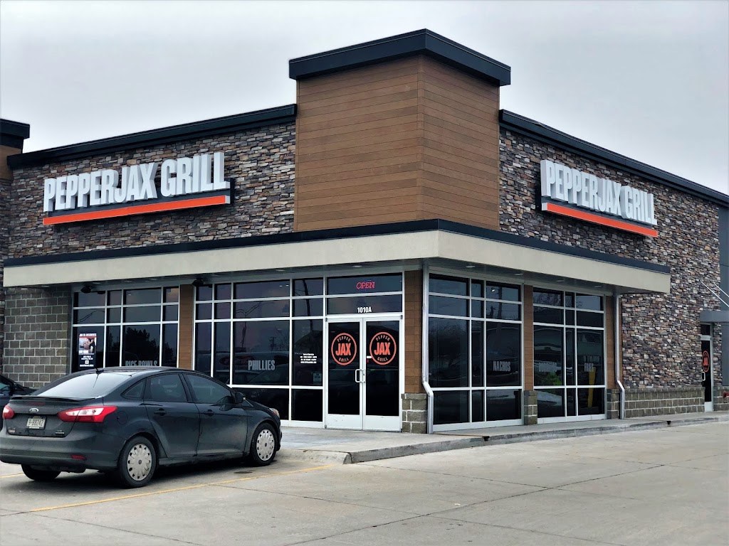 PepperJax Grill | restaurant | 1010 3rd Ave, Kearney, NE 68845, USA | 3082242626 OR +1 308-224-2626