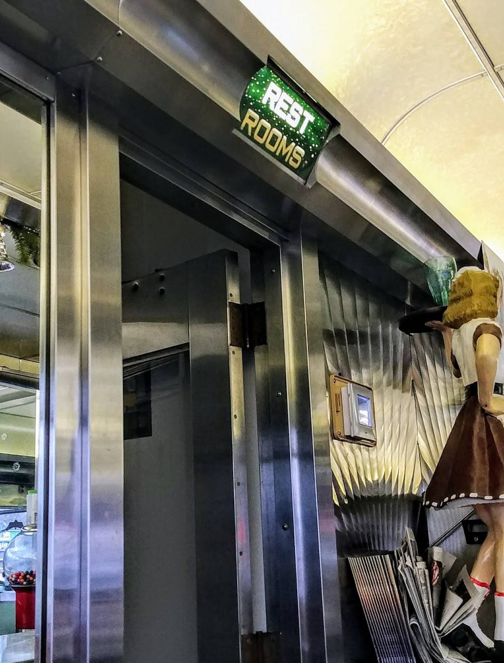 Wolfes Diner | restaurant | 625 N U.S. 15, Dillsburg, PA 17019, USA | 7174322101 OR +1 717-432-2101