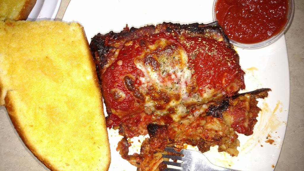 Pizza Oven | restaurant | 5417 Monona Dr, Monona, WI 53716, USA | 6082228722 OR +1 608-222-8722