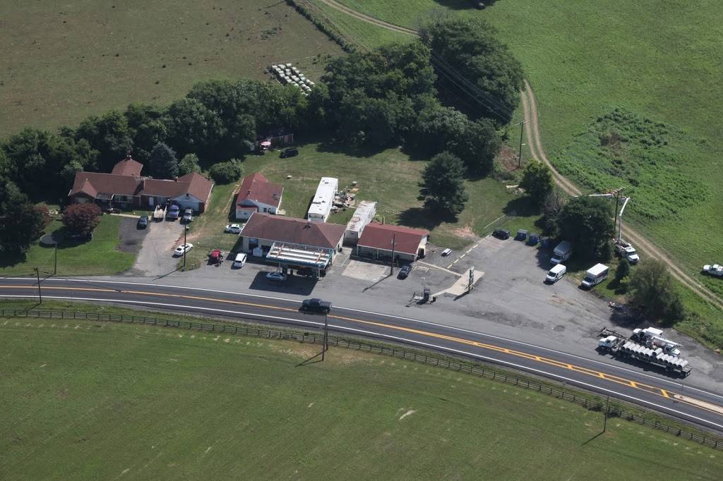 Valero Truck Stop & Discount Cigarettes | meal takeaway | 13232 James Monroe Hwy, Leesburg, VA 20176, USA | 7037795712 OR +1 703-779-5712