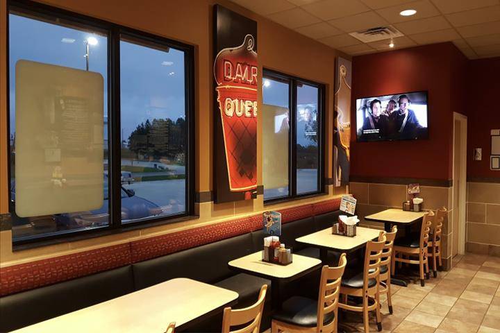 DQ Grill & Chill | bakery | 325 Roosevelt Rd, Pella, IA 50219, USA | 6416282301 OR +1 641-628-2301